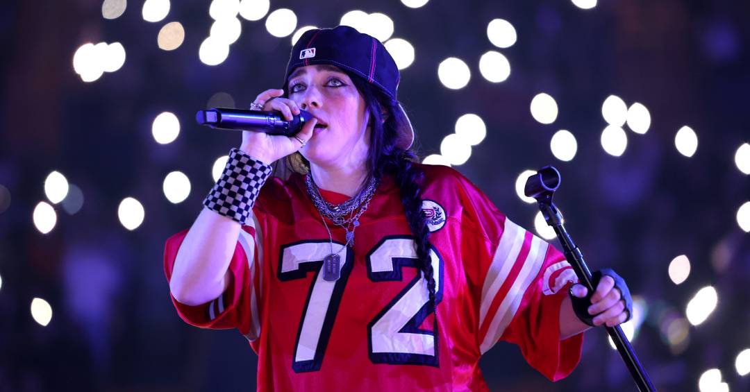 A revolta de Billie Eilish com fortuna acumulada por Elon Musk: ‘Patético’