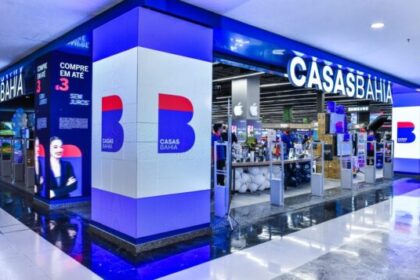 Casas Bahia anuncia plano para eliminar sua dívida A Casas Bahia tem um plano para zerar sua dívida