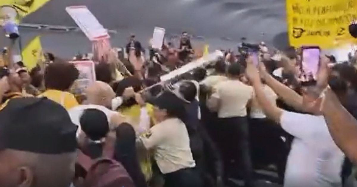 Brasil e ONU apuram invasão de manifestantes na COP30 Brasil e ONU investigam invasão de manifestantes na COP30, diz fonte