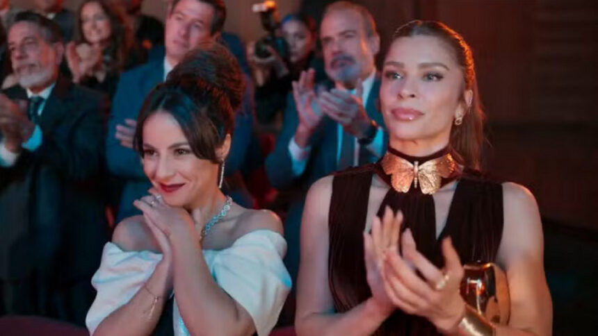 Andreia Horta como Zenilda e Grazi Massafera como Arminda em Três Graças