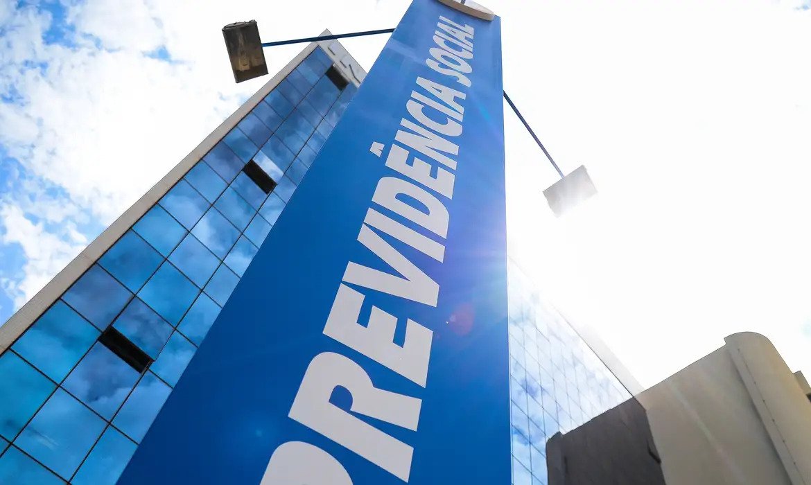 INSS vai pagar 13º a 2,3 milhões em novembro; confira o calendário Agência do Instituto Nacional do Seguro Social (INSS)