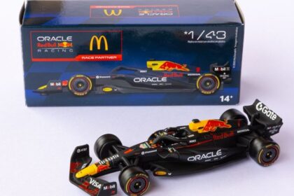 McDonald's e Red Bull anunciam parceria em mini F1 McDonald's e Red Bull lançam parceira em miniatura de F1