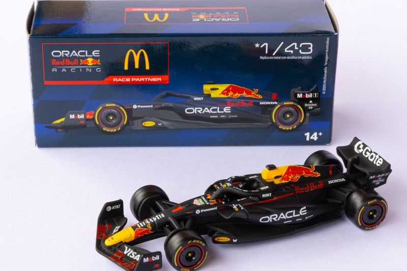McDonald's e Red Bull anunciam parceria em mini F1 McDonald's e Red Bull lançam parceira em miniatura de F1