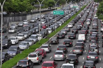 Rodízio de veículos em SP continua suspenso nesta sexta-feira; entenda