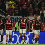 Escândalo no Flamengo: festas na casa de jogador envolvem Carrascal Escándalo en Flamengo, de Jorge Carrascal, por fiestas hasta el amanecer en casa de jugador