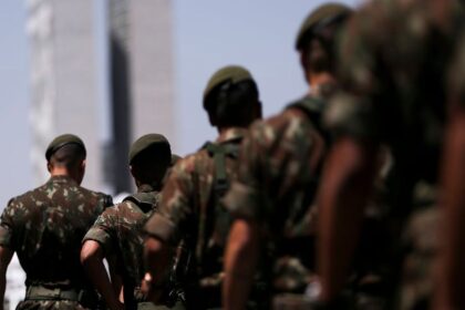 Forças Armadas: mais da metade dos militares não pagará IR a partir de 2026