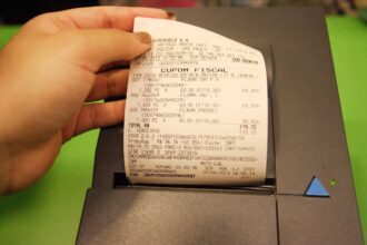 Reforma tributária: IBS/CBS na nota facultativo em janeiro - 02/12/2025 - Que imposto é esse