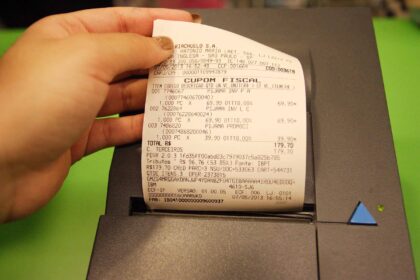 Reforma tributária: nota fiscal do IBS/CBS será facultativa em janeiro Reforma tributária: IBS/CBS na nota facultativo em janeiro - 02/12/2025 - Que imposto é esse