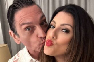 Ex-Titãs Paulo Miklos é alvo de medida protetiva - 18/12/2025 - Mônica Bergamo