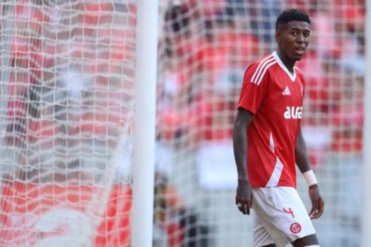 Reviravolta? Ida de Vitão ao Cruzeiro 'emperra', e Inter volta a conversar com Flamengo