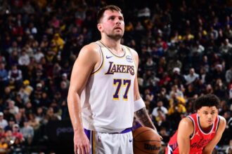 Lakers lose Luka Doncic to leg contusion vs. Clippers