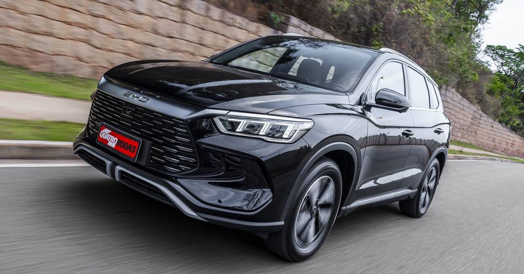 BYD Song Pro 2026 tem melhorias de segurança frente ao Corolla Cross BYD Song Pro 2026 fica mais seguro para manter distância do Corolla Cross