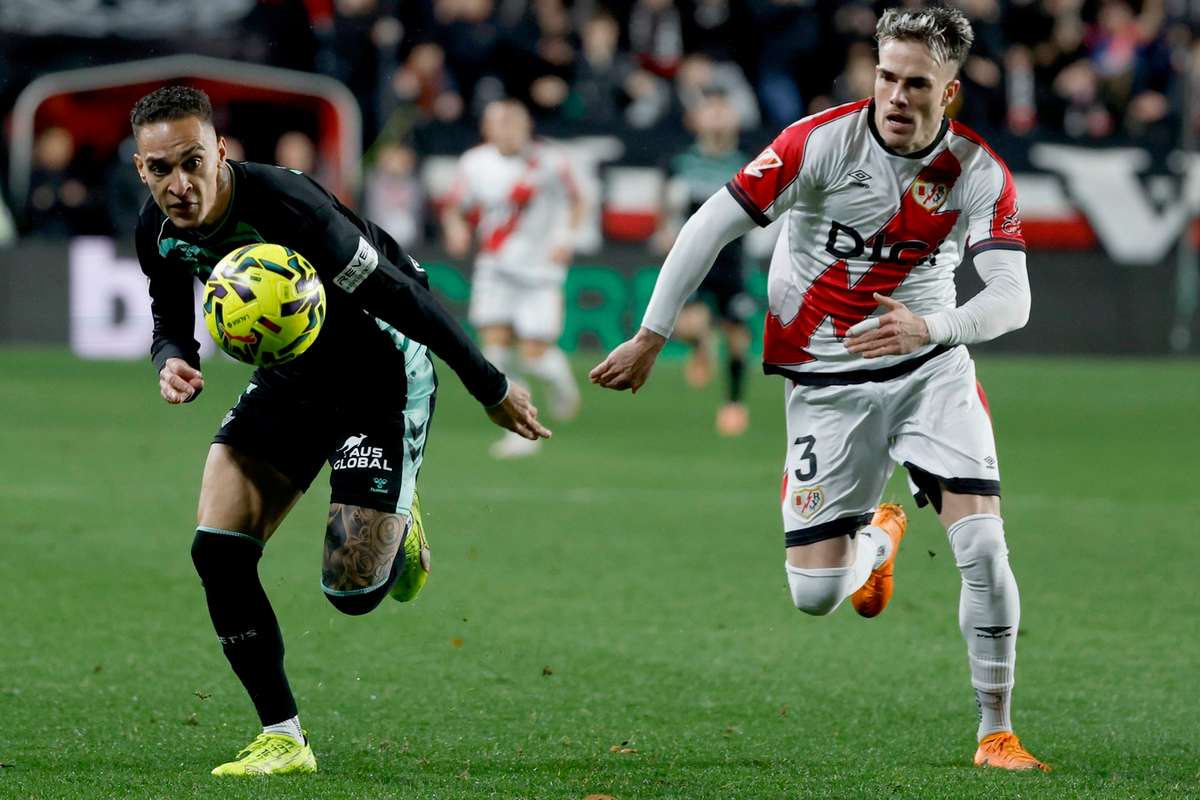 Real Betis evita derrota e frustra vitória do Rayo Vallecano Real Betis survive to deny Rayo Vallecano a long-awaited win