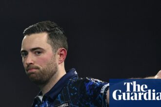 Humphries given almighty scare by Clemens magic at PDC World Championship | PDC World Championship