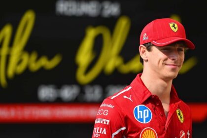 Charles Leclerc e irmão mais novo competem em Abu Dhabi Charles Leclerc divide a pista com irmão mais novo em Abu Dhabi