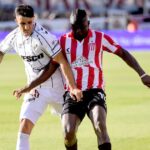 Platense conquista o título no Troféu de Campeões contra Estudiantes Platense vence a Estudiantes en la final del Trofeo de Campeones