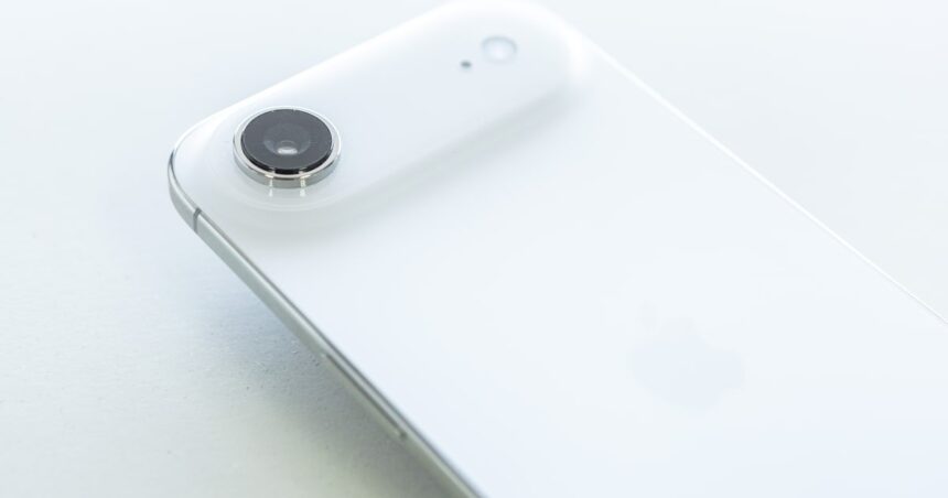 Apple não vai se livrar do iPhone Air e lançamento deve acontecer no segundo semestre de 2026