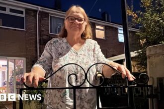 Mum's 27-year wait for return of global explorer son Karl Bushby