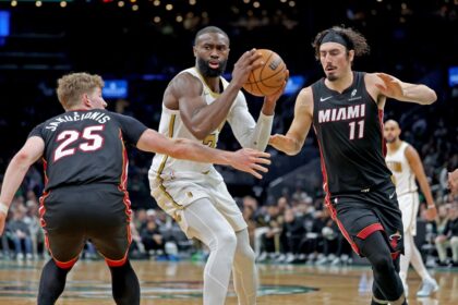 Jaylen Brown fora do jogo entre Celtics e Raptors Jaylen Brown ruled out for Celtics-Raptors game