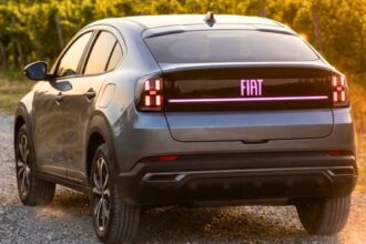 Fiat Fastback 2027: nova geração já roda pronta para estreia em 2026