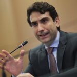 Galípolo: Mercado busca pistas em textos sem dicas reais.