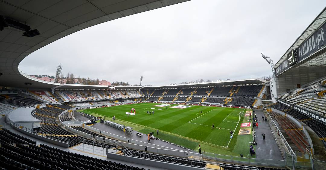 Vitória x Sporting: onde assistir, horário e escalações