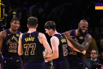Lakers lideram Raptors por 47-41 com 7 minutos restando no segundo quarto em Toronto na NBA – Mix Vale
