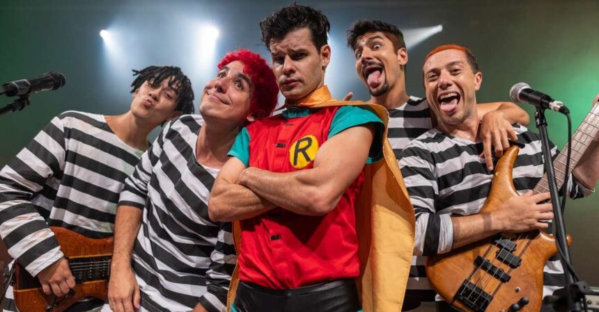 Especial Mamonas Assassinas revive a trajetória do grupo na Record