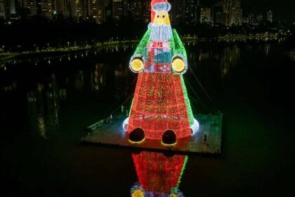 Cidade do Paraná busca recorde com maior Papai Noel do mundo Cidade no Paraná pode entrar no Guinness Book com maior Papai Noel do mundo