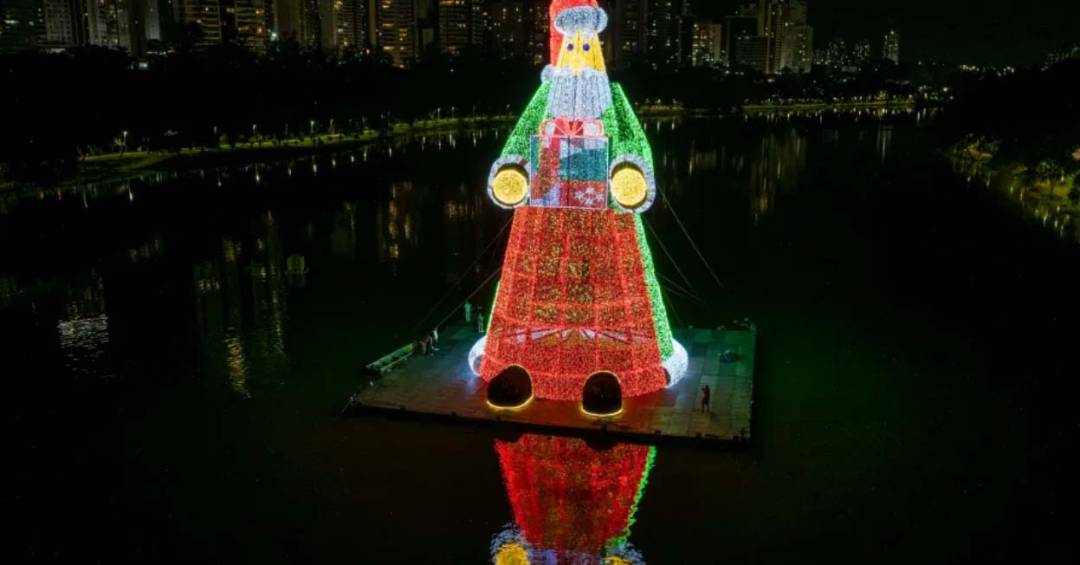 Cidade no Paraná pode entrar no Guinness Book com maior Papai Noel do mundo