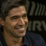 Abel Ferreira, técnico do Palmeiras, durante partida contra o Atlético-MG, na Arena MRV