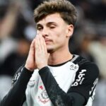 Bidon se lamenta durante Corinthians x Vasco, partida da Copa do Brasil