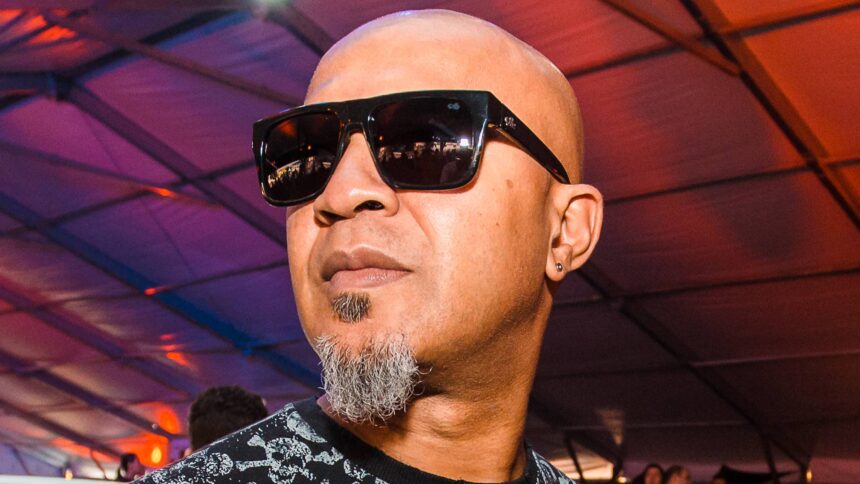 Clemente Nascimento realiza cirurgia cardíaca de emergência O músico Clemente Tadeu Nascimento em 2013 (Foto: Mauricio Santana / Getty Images)