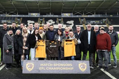 Corendon Airlines oferece atendimento especial em jogo Hull City-Ipswich Town Corendon Airlines’tan Hull City-Ipswich Town maçında özel ağırlama