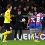 Oliver Glasner comenta sobre estar 'psicologicamente pronto' para duelo com Leeds Oliver Glasner talks about being ‘psychologically ready’ for the
battle with Leeds