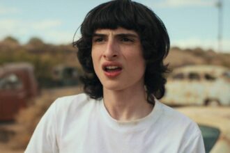 Finn Wolfhard Explains Mike Wheeler's Repetitive Dialogue On Stranger Things