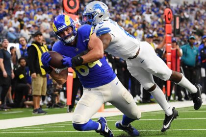 Matthew Stafford e Colby Parkinson geram debate em jogo da NFL NFL scores: Matthew Stafford's TD to Colby Parkinson sparks debate