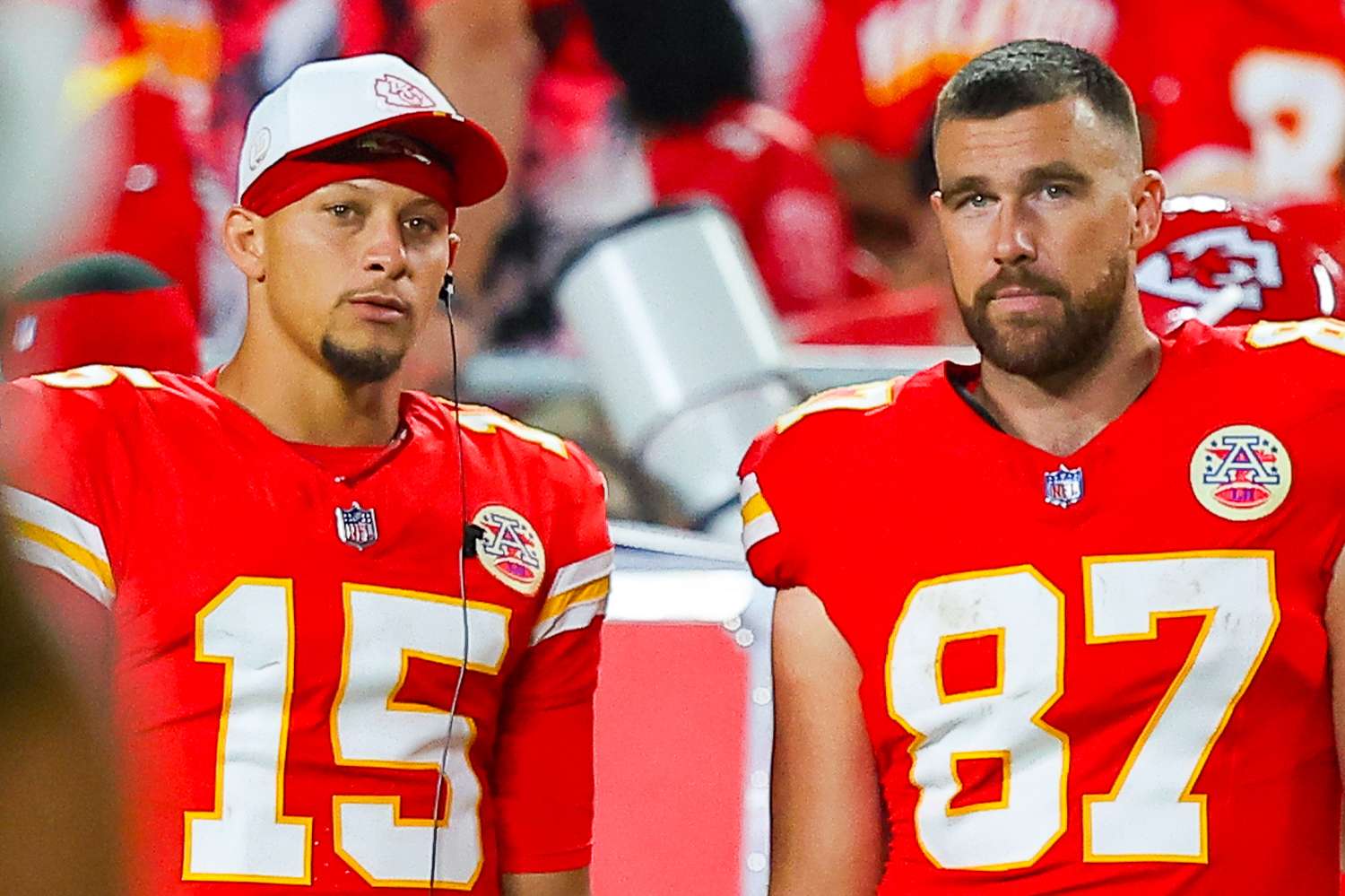 Patrick Mahomes valoriza cada jogo restante ao lado de Travis Kelce Patrick Mahomes #15 of the Kansas City Chiefs and Travis Kelce #87 of the Kansas City Chiefs
