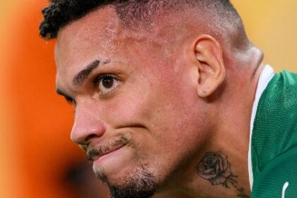 Paulinho será desfalque no início de 2026 Paulinho seguirá como desfalque no início de 2026