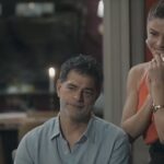 Arminda encontra Rogério na mansão Arminda dá de cara com Rogério na mansão