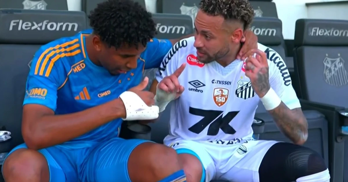 Neymar tem papo com jovem do Cruzeiro após tentativa de 'chapéu' e bate-boca