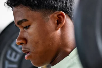 Pouco utilizado no Real Madrid, Endrick recebe recado emocionante do pai