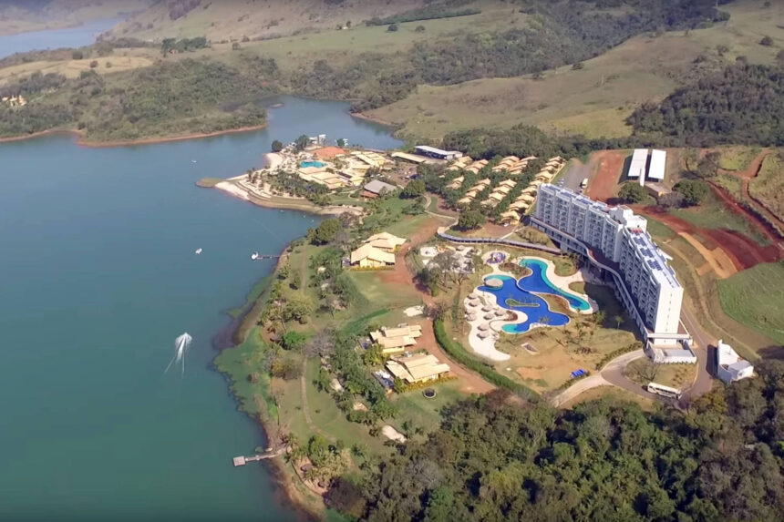 O Tayayá Aquaparque, resort de luxo em Ribeirão Claro (PR)