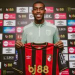 De onde surgiu o dinheiro do Bournemouth, que pagou quase R$ 220 milhões para tirar Rayan do Vasco