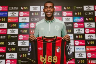 De onde surgiu o dinheiro do Bournemouth, que pagou quase R$ 220 milhões para tirar Rayan do Vasco