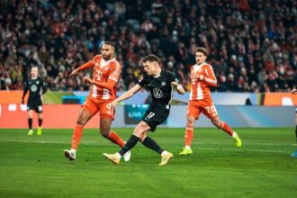 Colônia x Wolfsburg: onde assistir ao vivo e escalações do jogo hoje (30/01) pela Bundesliga | Futebol