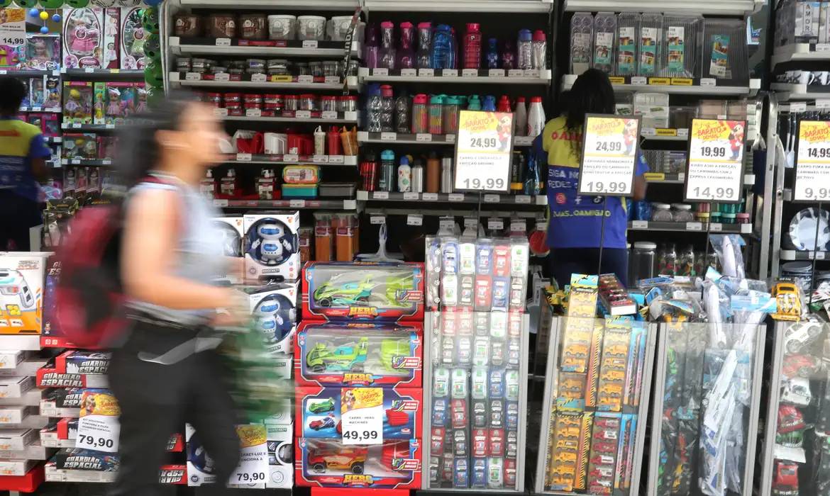 2023: Economia estagna em meio a desafios e incertezas