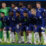 Liam Rosenior pode escalar jogadores experientes no segundo jogo da semana Download app from appStore