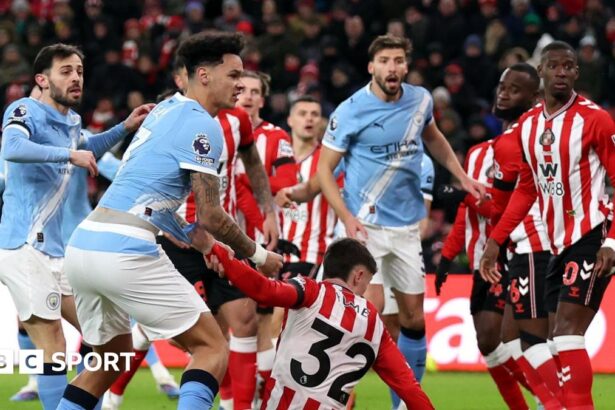Premier League LIVE: Sunderland host Man City, Brentford face Tottenham