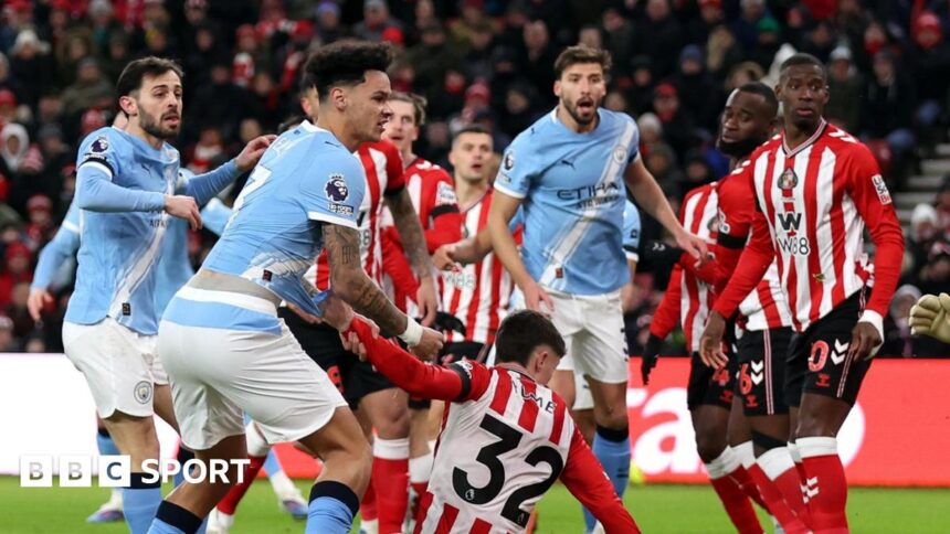 Premier League LIVE: Sunderland host Man City, Brentford face Tottenham
